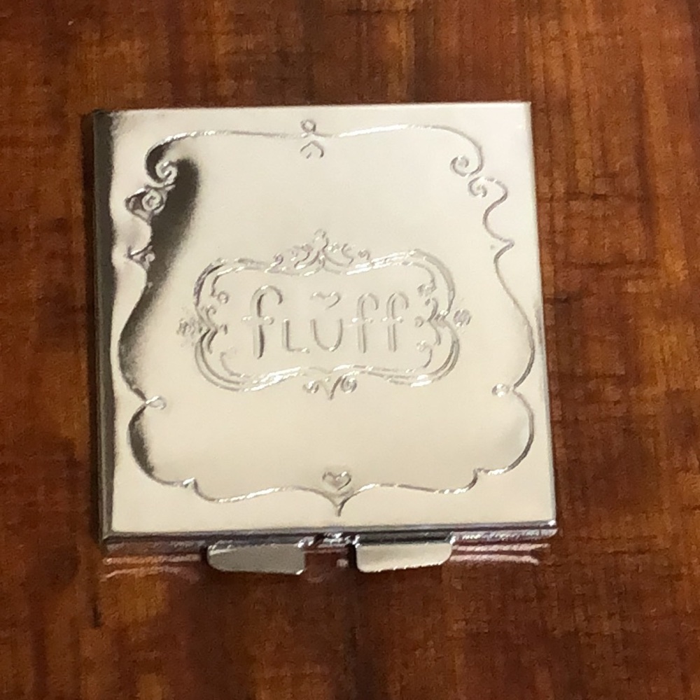 Fluff ❤️ Compact Mirror - Picture 2 of 2